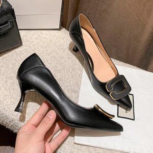 New pointed pointed shallow mouth buckle single shoes